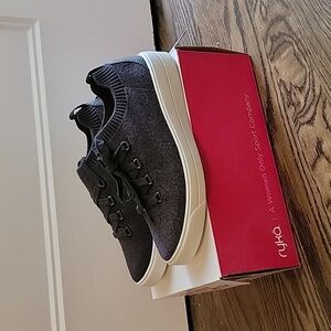 Ryka Viona wide sneaker women's